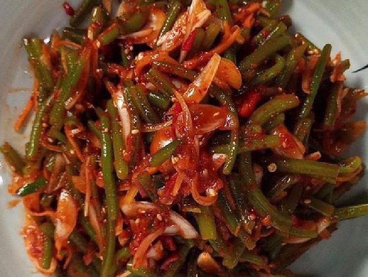고구마순김치 맛집, 여름 입맛 살리는 반전 매력! 직접 먹어본 솔직 후기