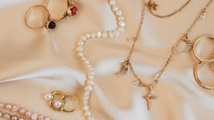 대학 졸업 선물 여자, 울면서 받은 이거 뭐야 진짜 감동