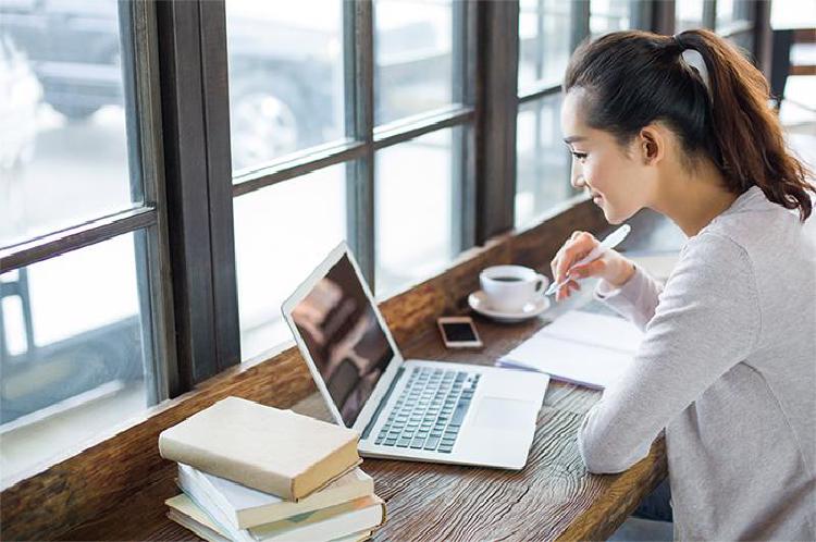 ebs 화상튜터링 알바, 시급 2만 원에 집에서 돈 버는 꿀알바?