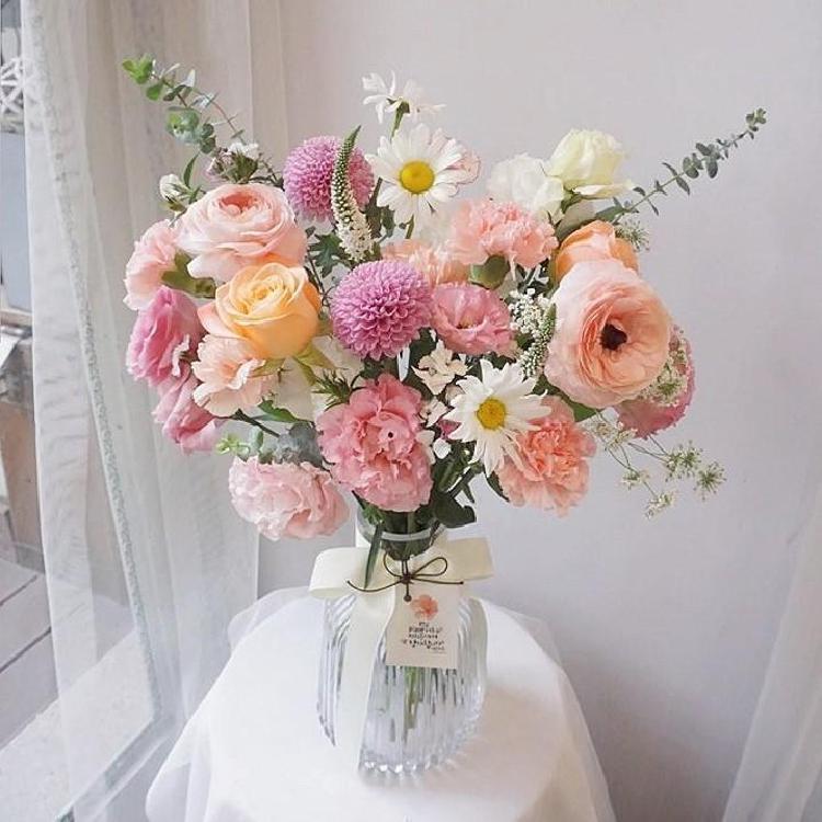 생화 꽃다발 가격 폭등인데, 시장서 반값 산 꿀팁 공개